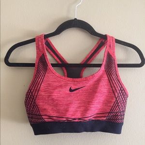 NIKE sports bra